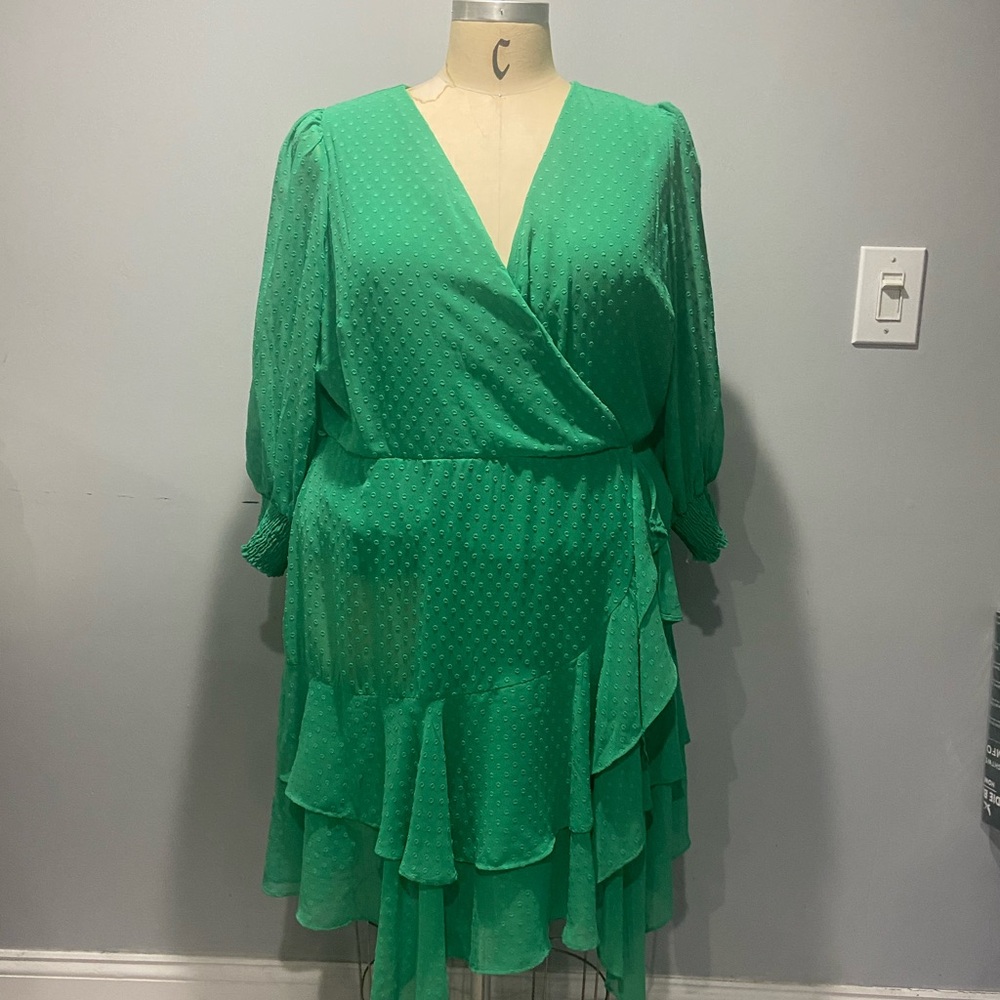 Maison Tara green dot chiffon ruffle faux wrap dress, size 20W very gentle worn